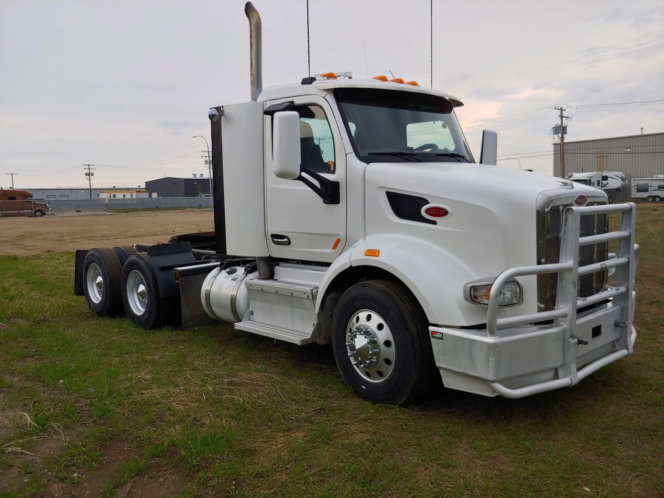 Sask Daycabs - Used Trucks for Sale, Truck Sales, Day Cabs