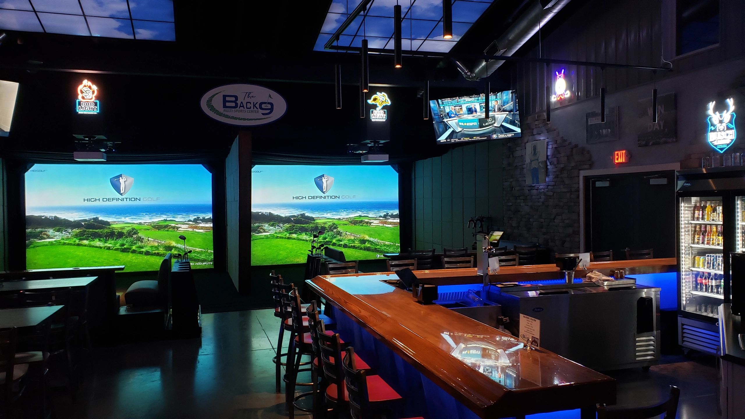 Golf, Party Venue, Sports Bar & Restaurant