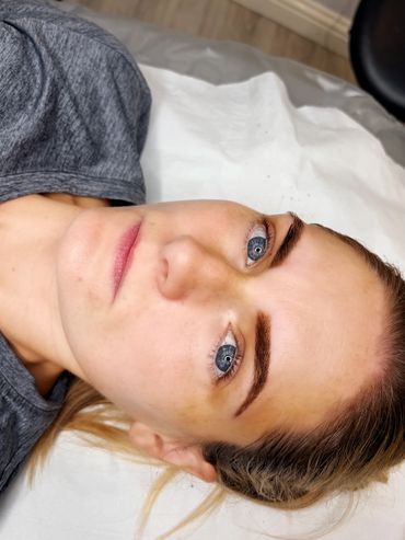 HD tattooed brows 