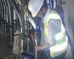 Mechanical installation of an aquifer injection diffuser serving a water source heat pump