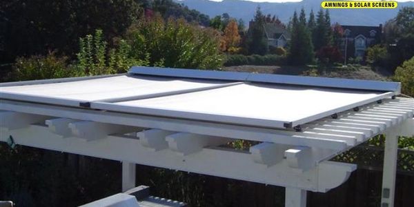 Solharo - sunscreens in a flat position for sunrooms and the top of pergolas.