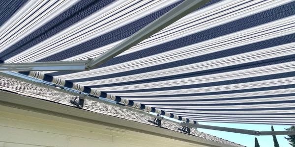 Roof Mount Retractable Awning in Medford OR