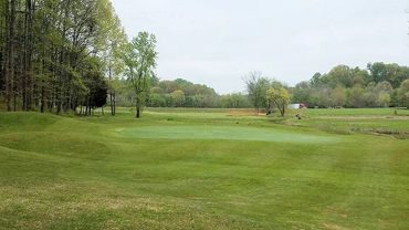 10th hole is a challenging driving hole. Be sure to take dead aim for the center as the fairway is s