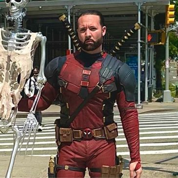 Davey Lozano - Comedian/Cosplay Artist