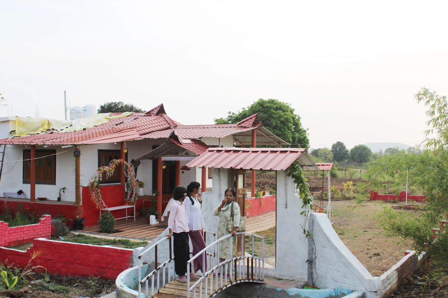 Keralam farm stay Jabalpur  traditional entrance gate 'padippura'
best farm stay jabalpur families