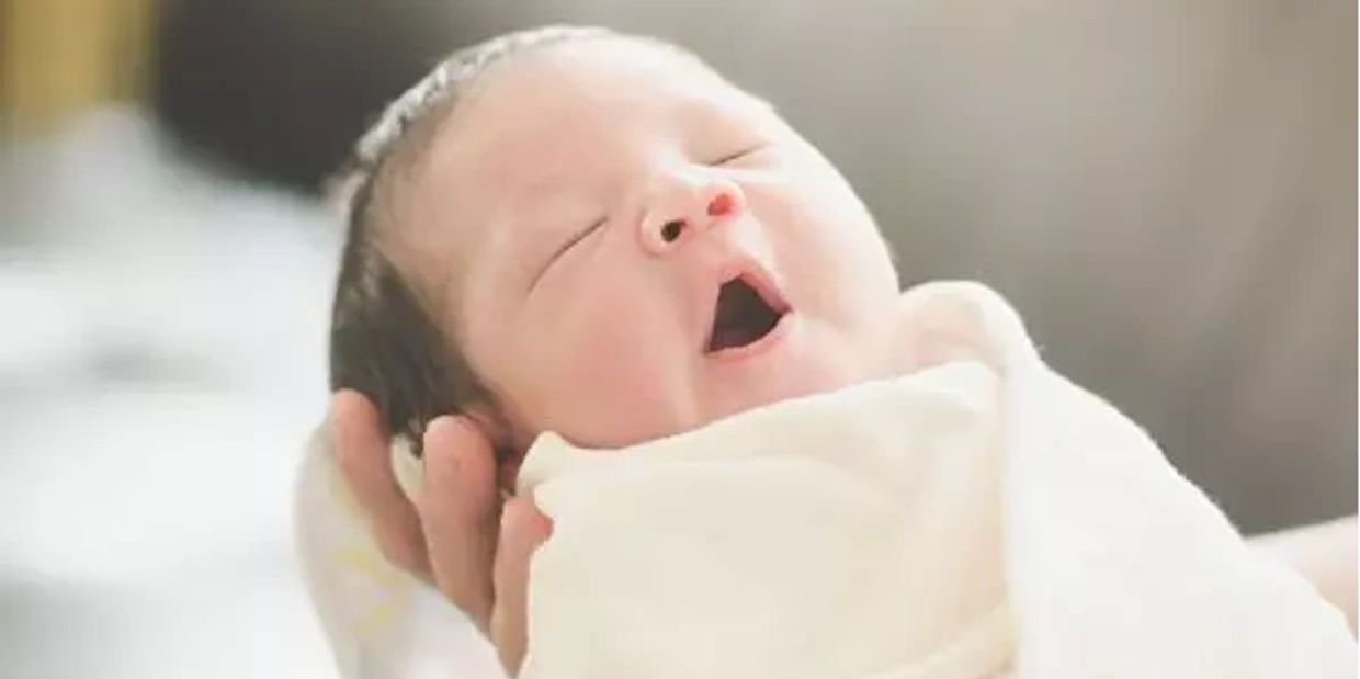 乌克兰代孕合法办理手续帮助接到宝宝
