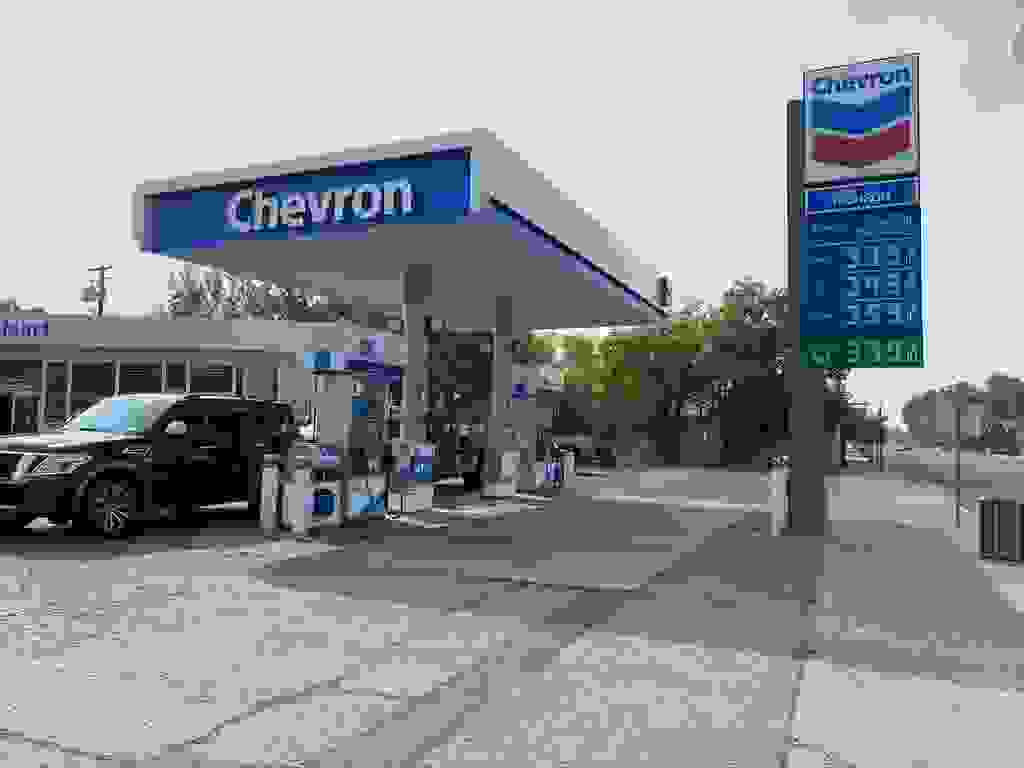 BUSINESS Biz and land