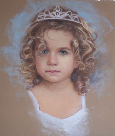 Portrait of a young girl with curly hair and a tiara.