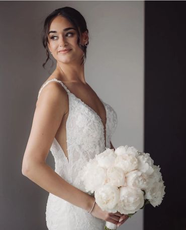 Soft Natural Bridal Makeup, light natural lash band and glowing skin for a Winter  NY city wedding
