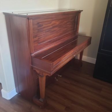 upright piano