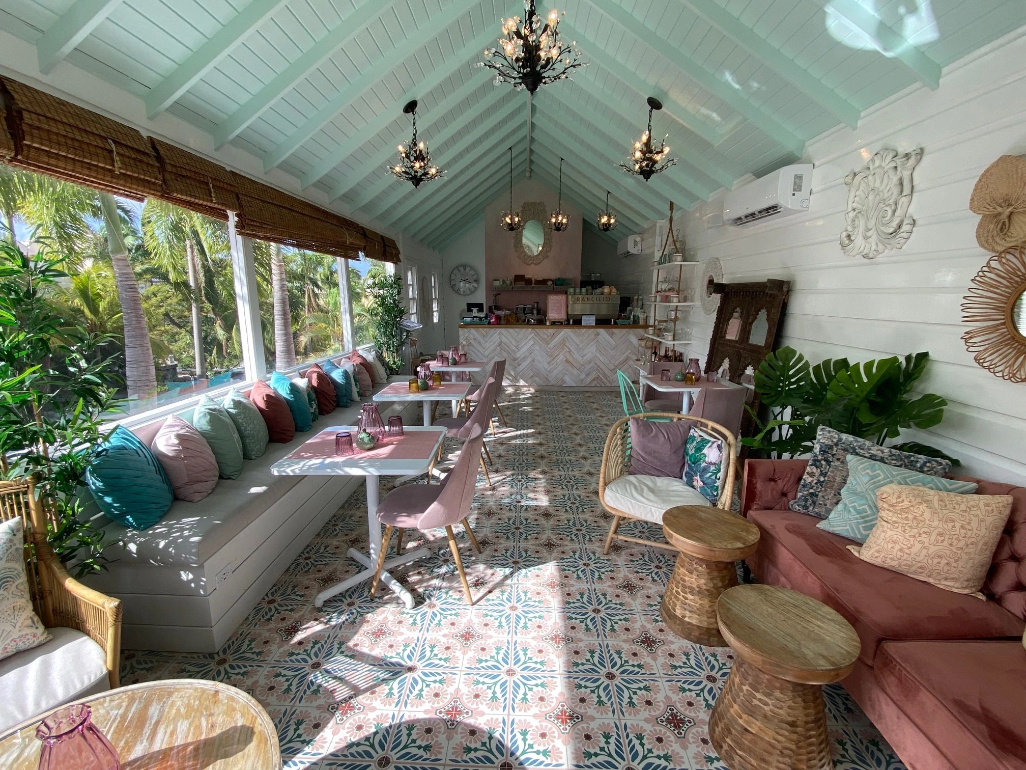 blush-cafe-barbados