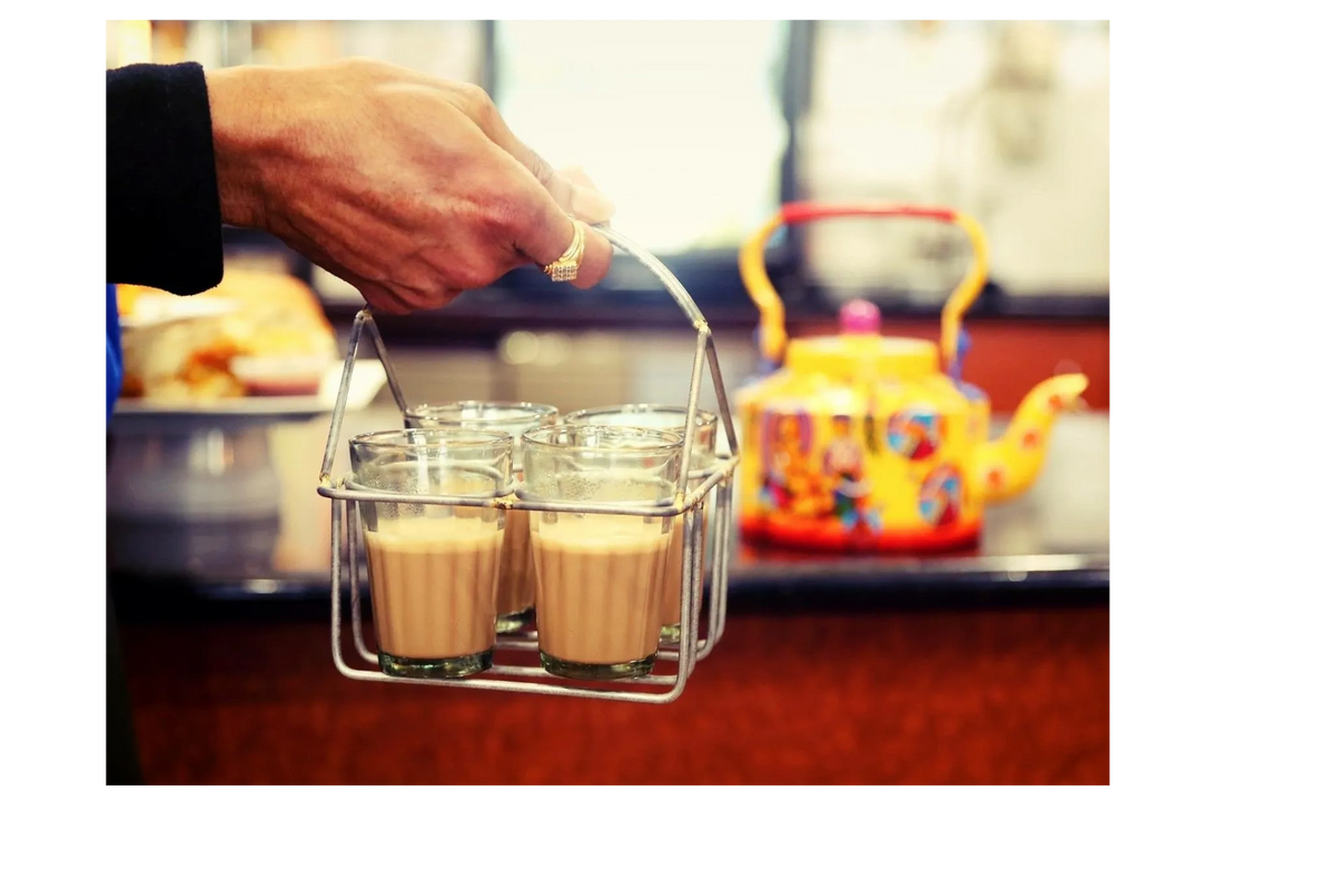 CHAI CUP HOLDER WITH CUPS CUTTING CHAI CUP AND HOLDER 4 OR 6 CUPS