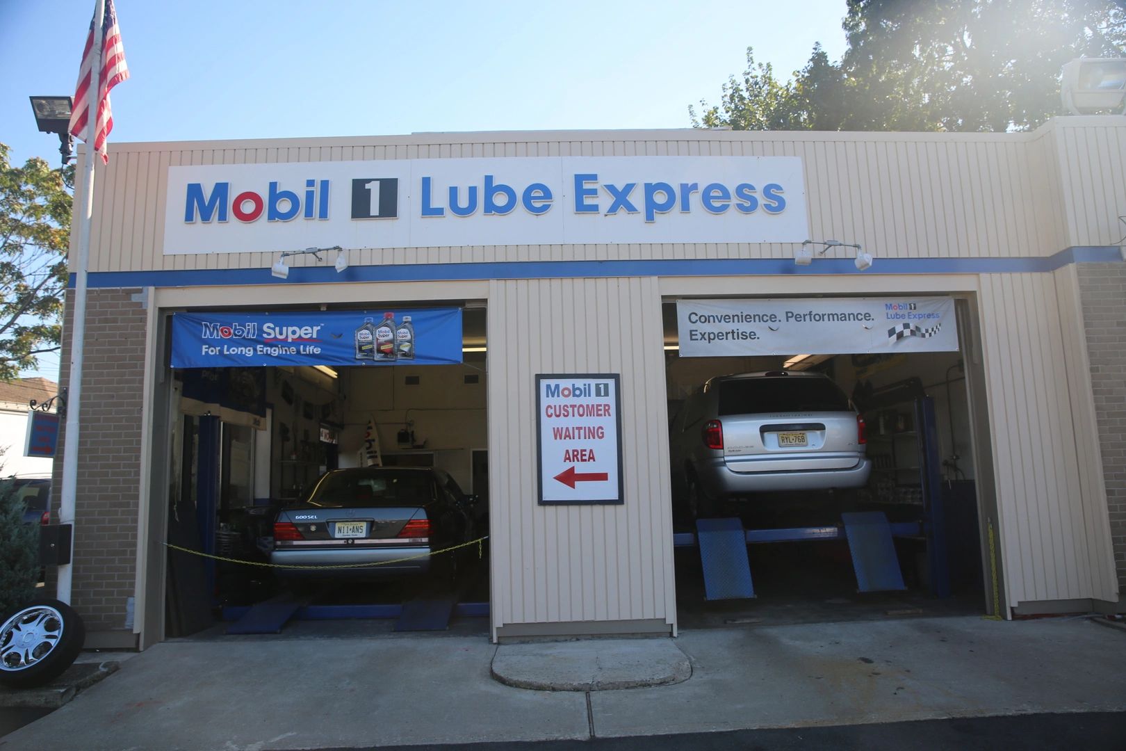 Mobil 1 Lube Express Ridge Exxon