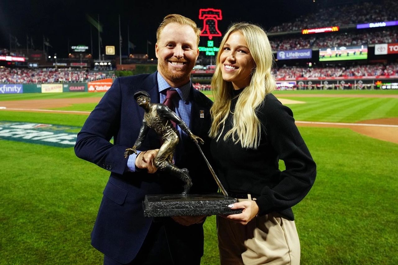 Justin Turner wins MLB's Clemente Award for philanthropy