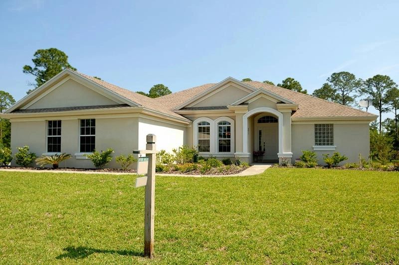 beautiful Florida home with for sale sign