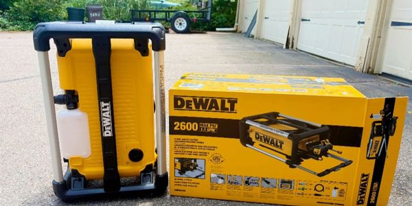 We utilize the best equipment on the market including 2 new Electric DeWalt 2600 PSI pressure washers