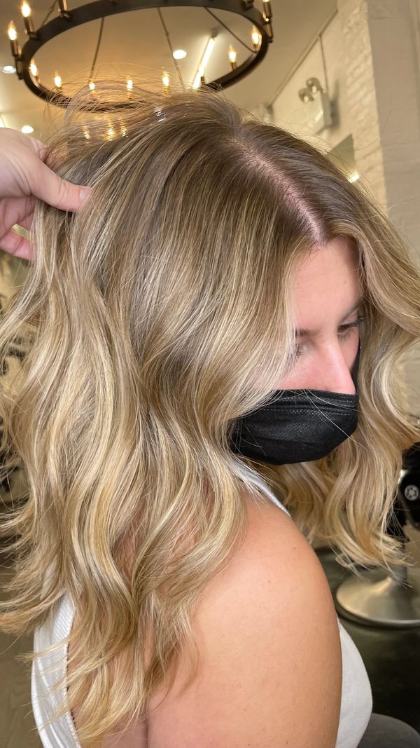 custom lived in blonde
blonde specialist nyc
best natural blonde balayage
golden blonde
money piece