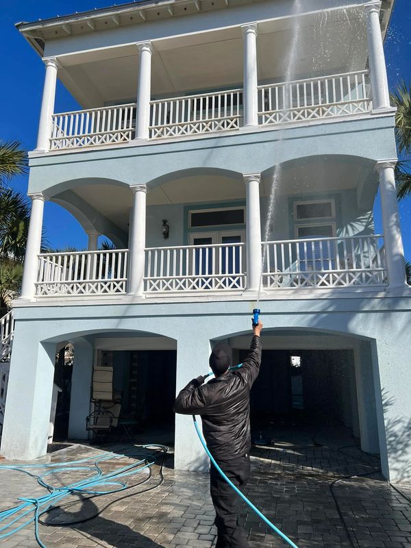 PAINTING AND PRESSURE WASHING SERVICES DESTIN