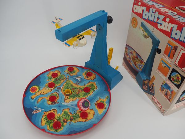Vintage Air Blitz tabletop game with airplane and island-themed board.