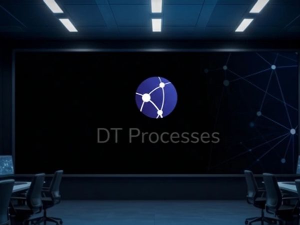 Pantalla de presentación con texto 'DT Processes' en una sala de reuniones.