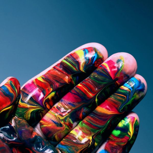 Multiple colour apply on the finger