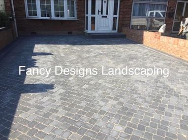 Brett Alpha Charcoal#Alpha paving#bricks#paving#driveway