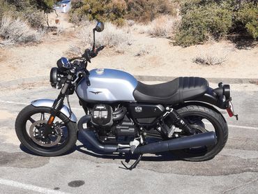 2021 Moto Guzzi V7 850, available to rent at DesertMotoRentals in the greater Palm Springs area. 