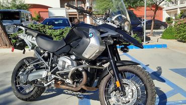 BMW R1200GS available to rent
#BMWR1200rental,  #palmspringsmotorcyclerental, #desertmotorental