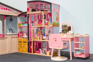 Playhouse small toys for kids/infants - Playhouse Paradise MI