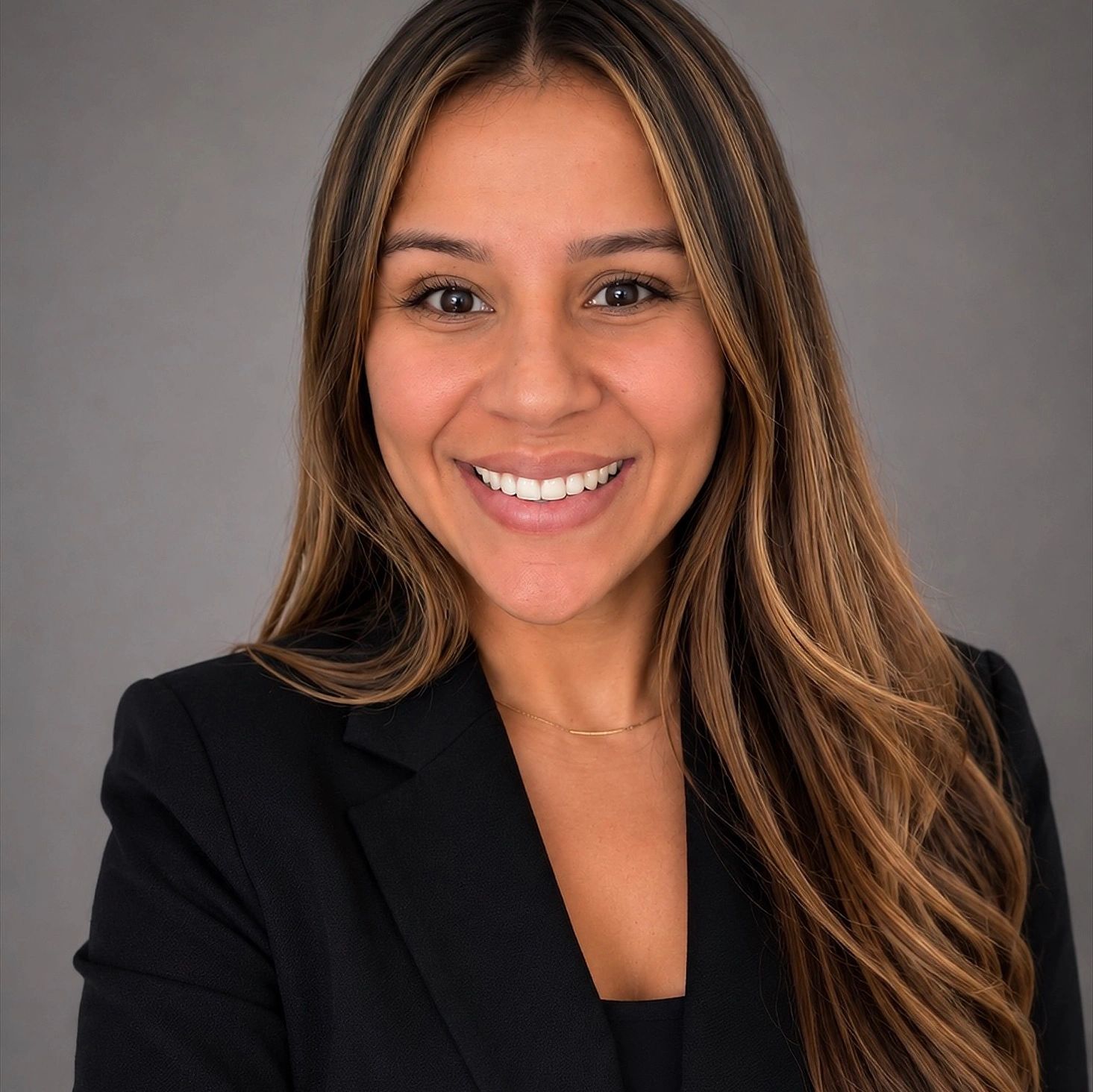 Lyanne Velazquez, Florida estate planning notary for wills, trusts, and powers of attorney