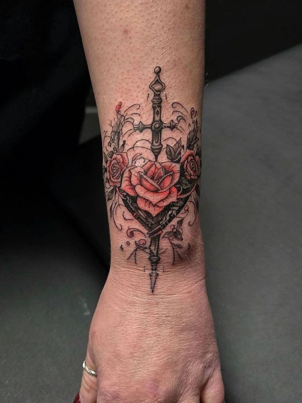rose tattoo 