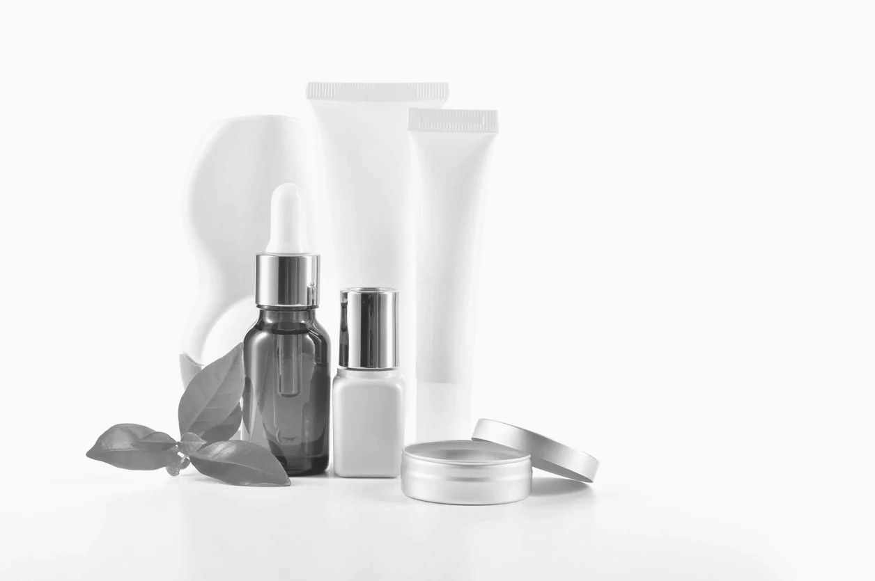 skincare clinic, skincare, wrinkles, pores, sun spots, moisturizer, sunscreen, eye cream, hyaluronic