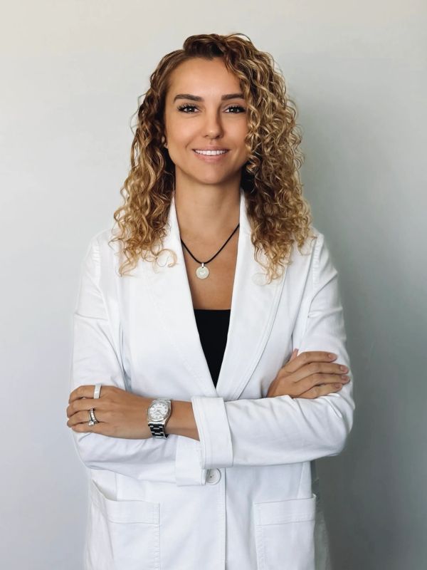 Lara Bardina 