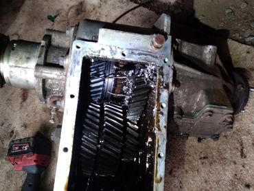 Damaged transfer box