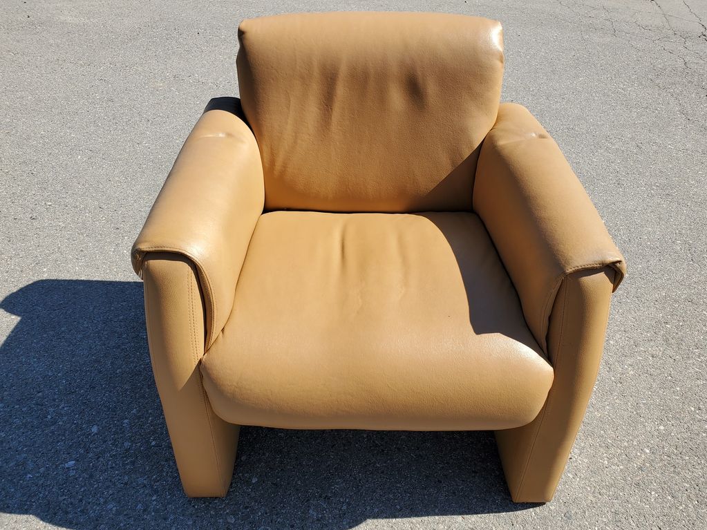 Leather Chair 