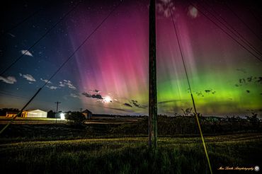 Aurora at the cross roads. Near TK Lawless darksky park 6 second image Nikon Z6 iso800 f/1.8 28mm