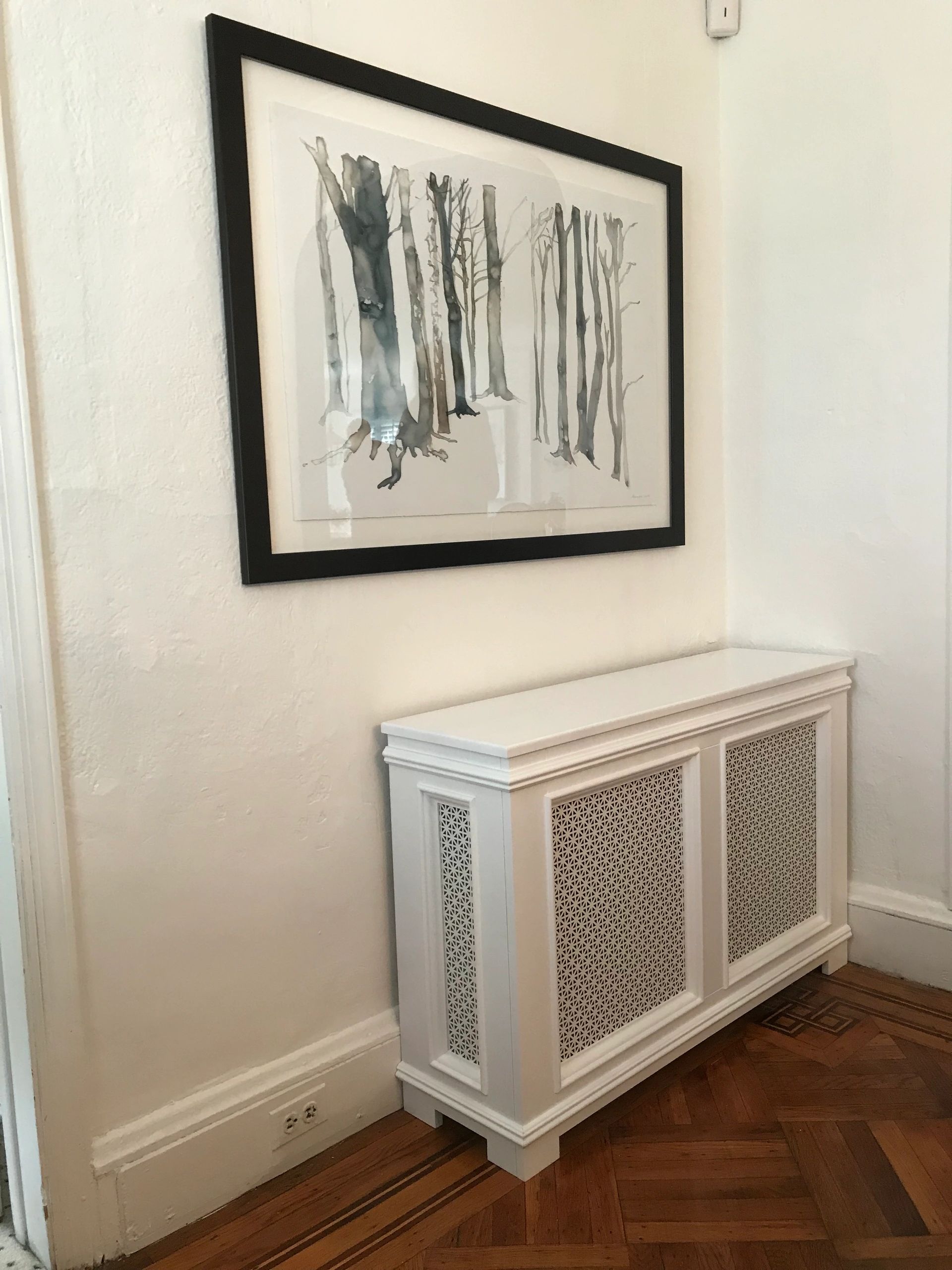 Radiator cover with open sides