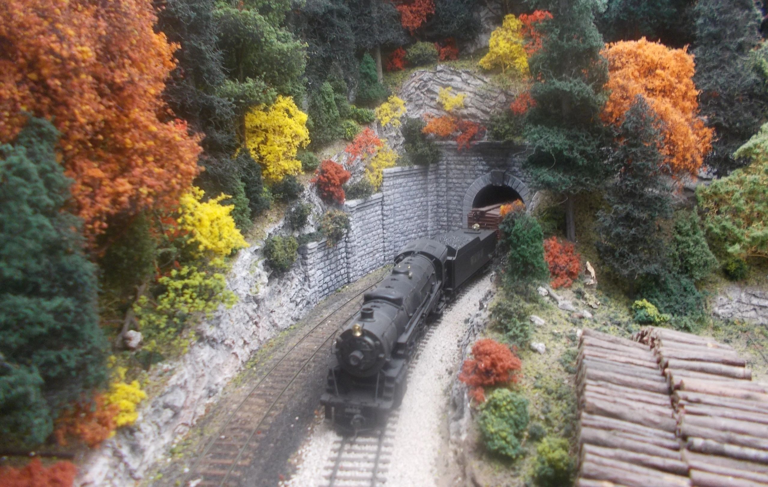 On Track Custom Model Railroads Structures & Scenery Services