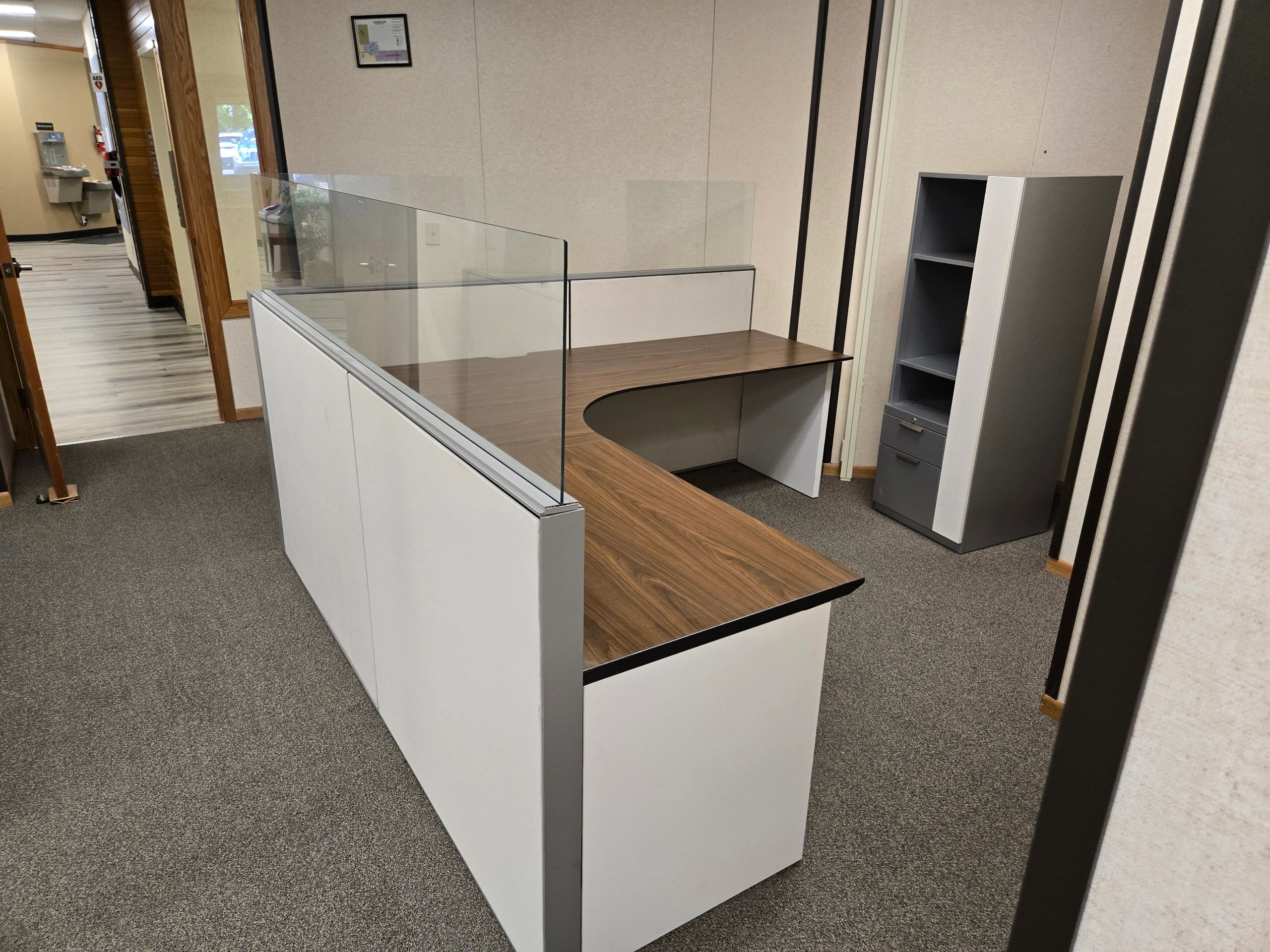 Stack Cubicles 7.5’ x 7.5’ Haworth Cubicle with Glass Stackers & Walnut Desktops