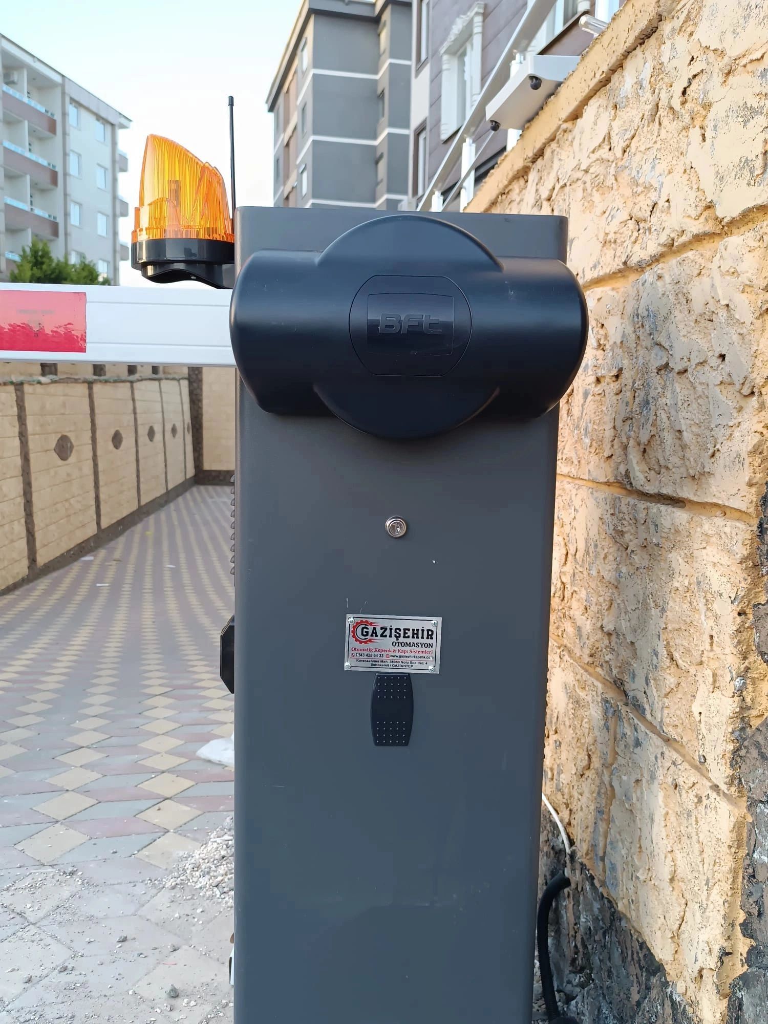 Gaziantep Otomatik Kollu bariyer Sistemleri Montaj,Teknik Servis
Yedek Parça satış,Otopark Kapısı