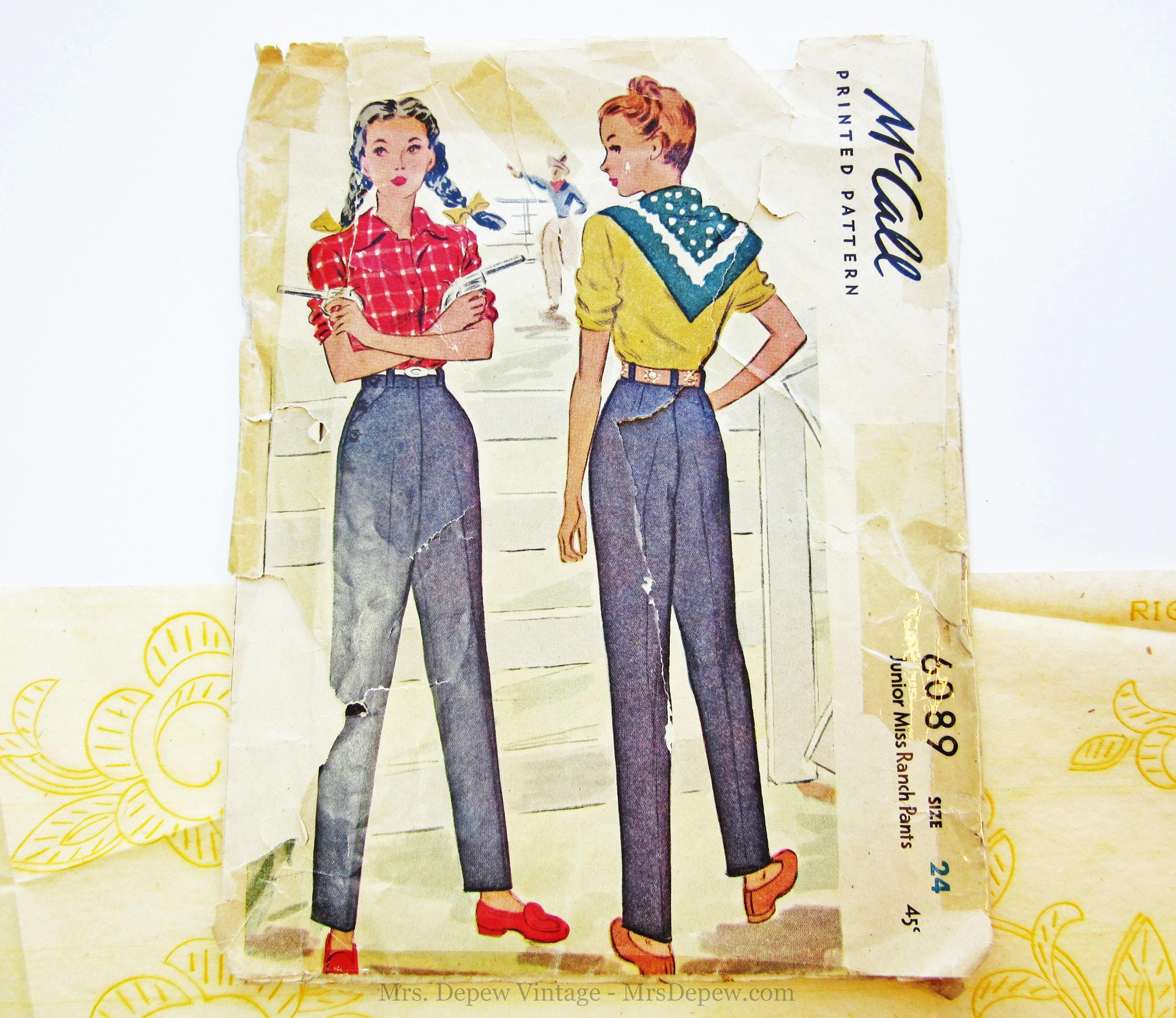 1930s vintage lingerie sewing pattern bra and panties 2288 – Lady