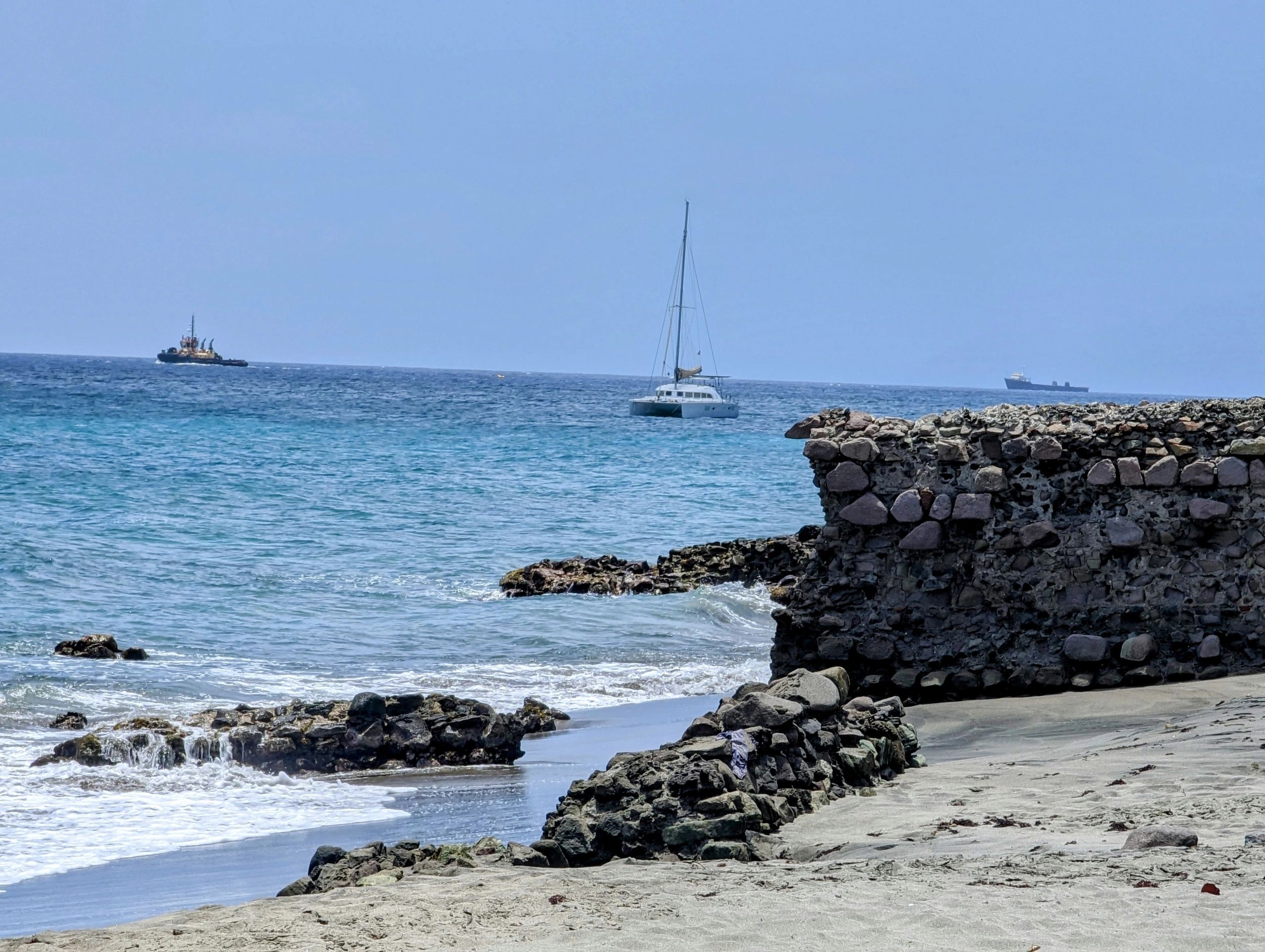 Looking for Blue Beads on The Golden Rock - All At Sea - Caribbean