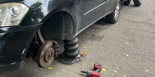 Puncture repair in Coulsdon