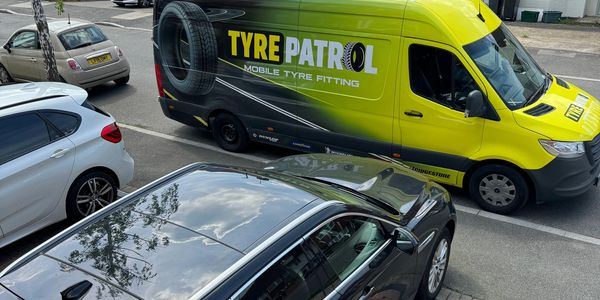 Mobile puncture repair in Crawley