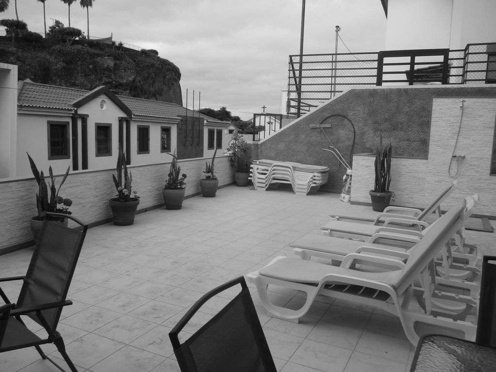 📆 €60 per day /  2 People
✅ Rate: Dollars $ 69.75 per day / per person – Utilities included 