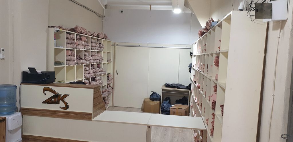 Hazır Taban Ve Ökçe Mevcuttur.