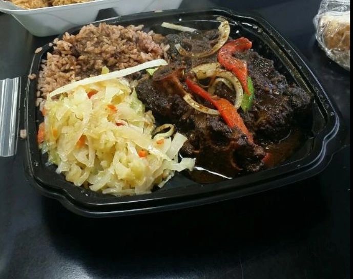 Columbus Oh Bbq Restaurants Ena S Caribbean Kitchen