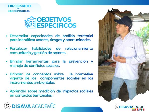 Man presenting specific objectives of a social management diploma program.