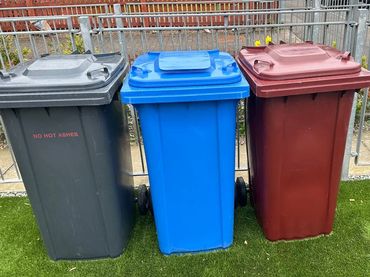 Evagreen wheelie bin cleaning