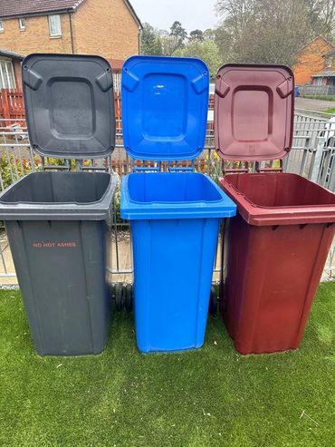 Evagreen wheelie bin cleaning